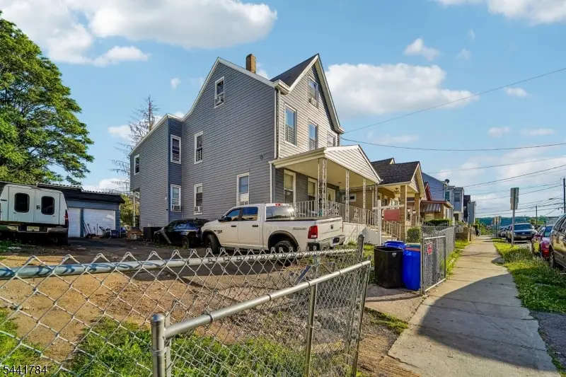 70 Genessee Ave, Paterson, NJ 07503 - #2