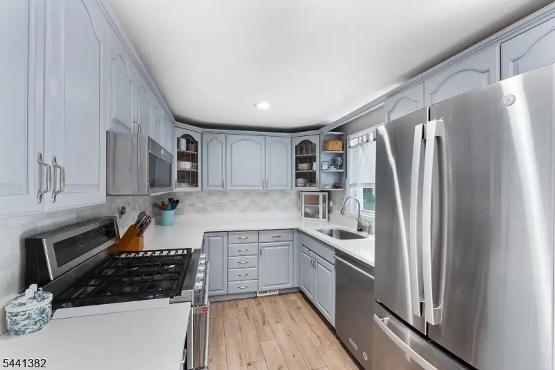 19 Glenview Dr, West Orange, NJ 07052 - #1