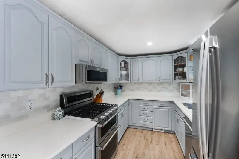 19 Glenview Dr, West Orange, NJ 07052 - #3