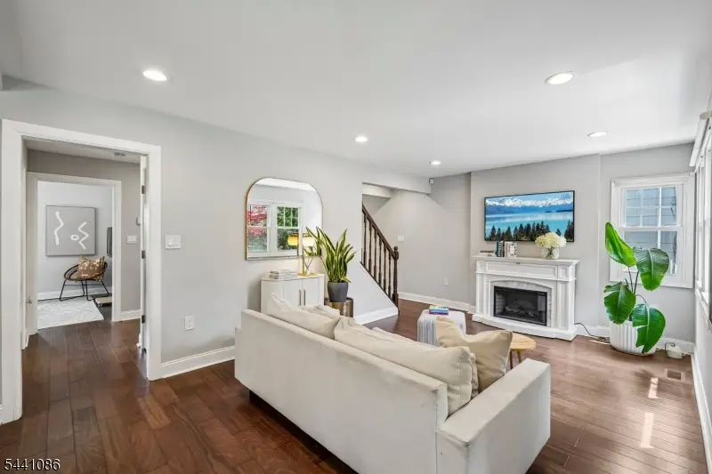 53 Dohrman Ave, Teaneck, NJ 07666 - #3