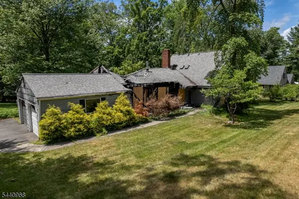 1271 Dogwood Dr, Bridgewater Twp., NJ 08807