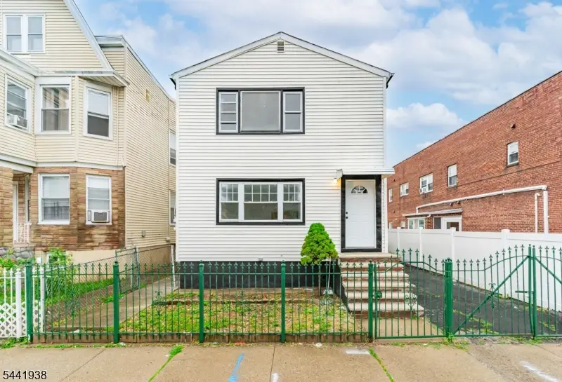 284 2nd Ave, Newark, NJ 07107 - #2