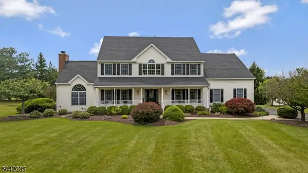 23 Deer Path, Hillsborough Twp., NJ 08844