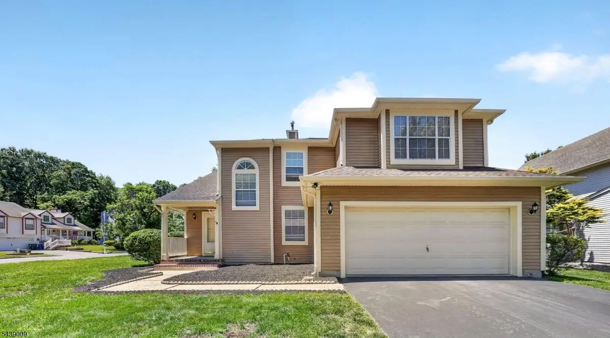 31 Spruce Hollow Dr, Howell, NJ 07731 - #1
