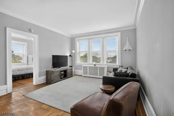 16 Forest St C6302, Montclair Twp., NJ 07042