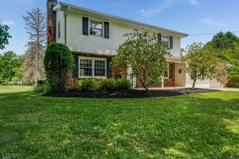 44 Pleasant Valley Rd, Brass Castle, NJ 07882 - #3