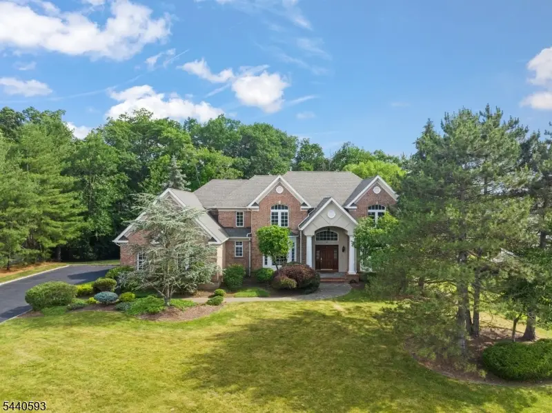 33 Fox Run, North Caldwell, NJ 07006 - #1