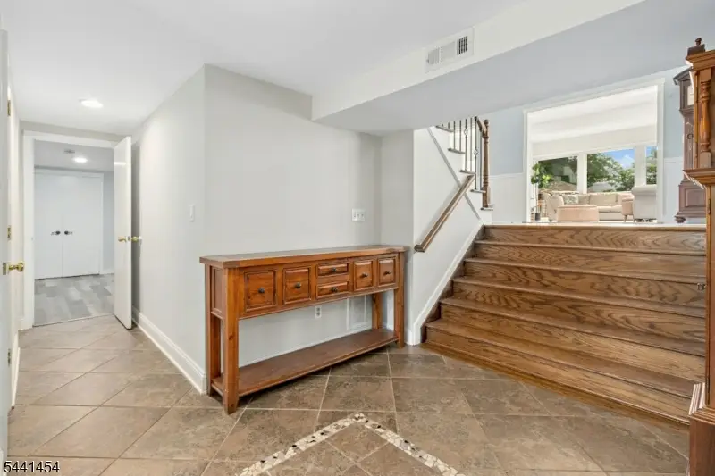 1179 Blazo Ter, Mountainside, NJ 07092 - #3