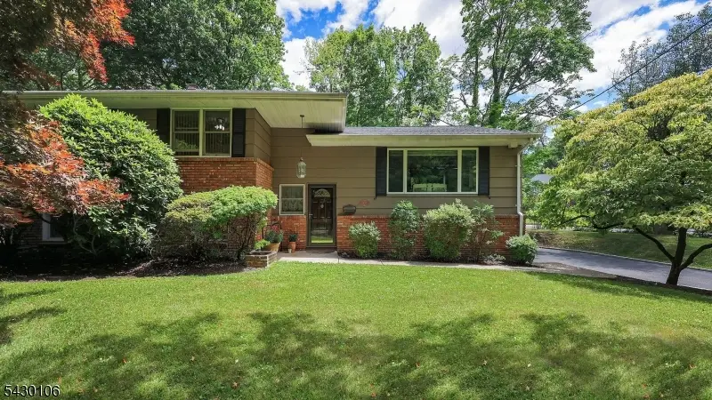 2650 Mountain Ave, Scotch Plains, NJ 07076 - #1