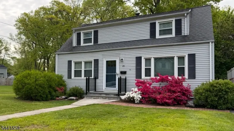 26 Maclennon Pl, Fanwood, NJ 07023 - #1
