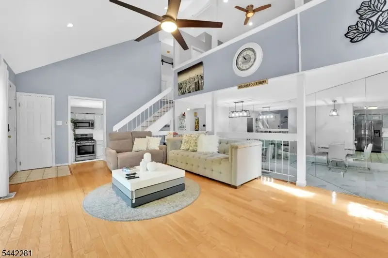 203 Kingsberry Dr, Franklin, NJ 08873 - #3