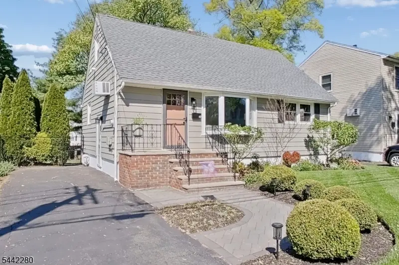 49 Parkway, Singac, NJ 07424 - #2