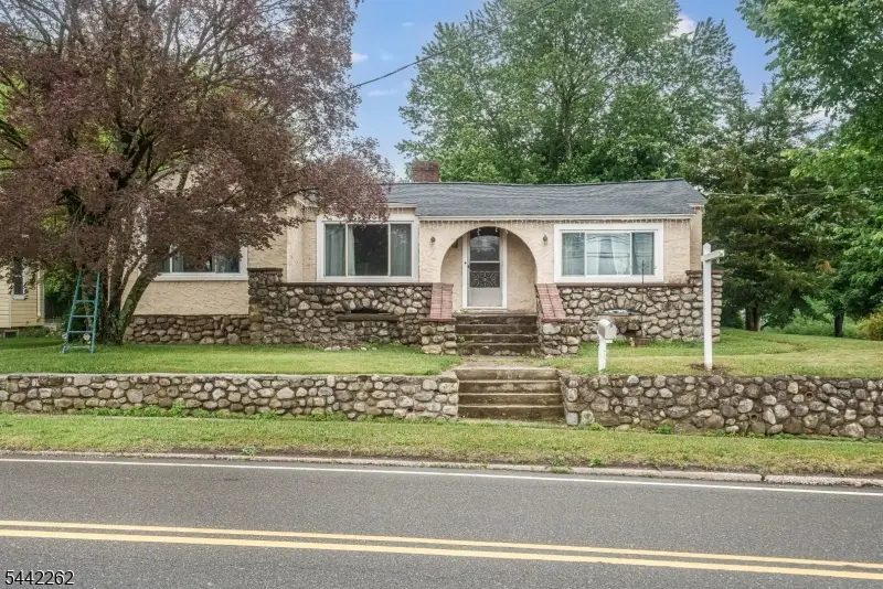 2 Hicks Ave, Newton, NJ 07860 - #1
