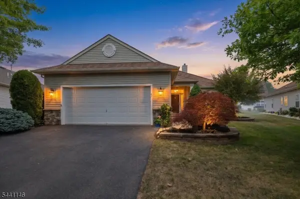 43 Renaissance Blvd, Franklin Twp., NJ 08873