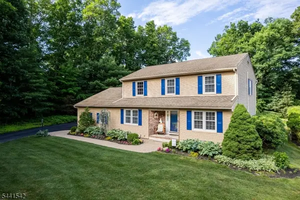 18 Shearman Rd, Roxbury Twp., NJ 07876