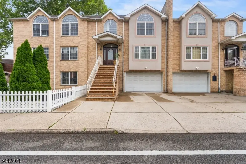 640 Riverside Ave, Lyndhurst, NJ 07071 - #1