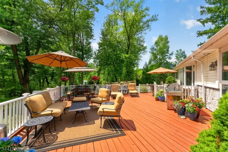 653 Foothill Rd, Green Knoll, NJ 08807 - #3