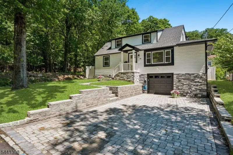 59 Sunnyside Rd, Pleasantdale, NJ 07052 - #2