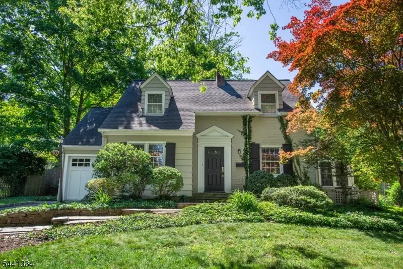 50 Parkview Ter, Summit, NJ 07901 - #1
