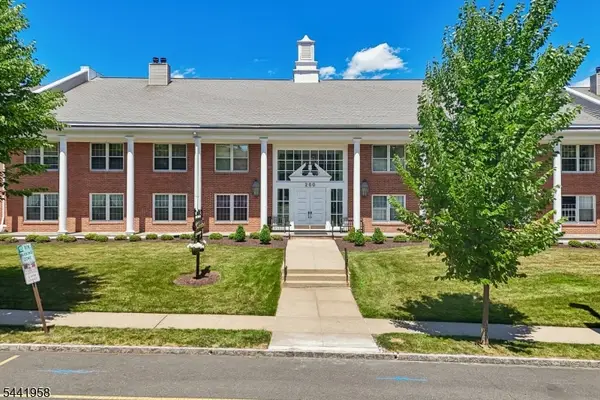 260 Prospect St #24, Westfield Town, NJ 07090