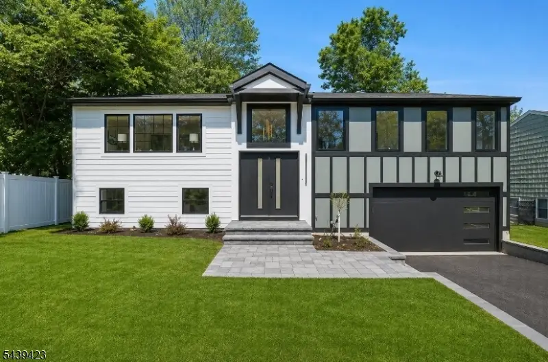 3 Marlo Rd, Livingston, NJ 07039 - #1