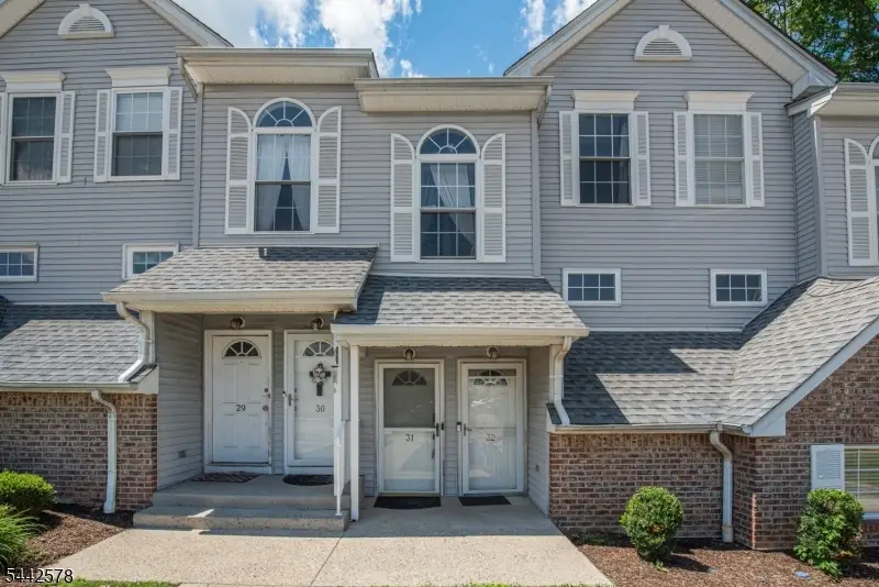 31 Victory Ct, Victory Gardens, NJ 07801 - #1