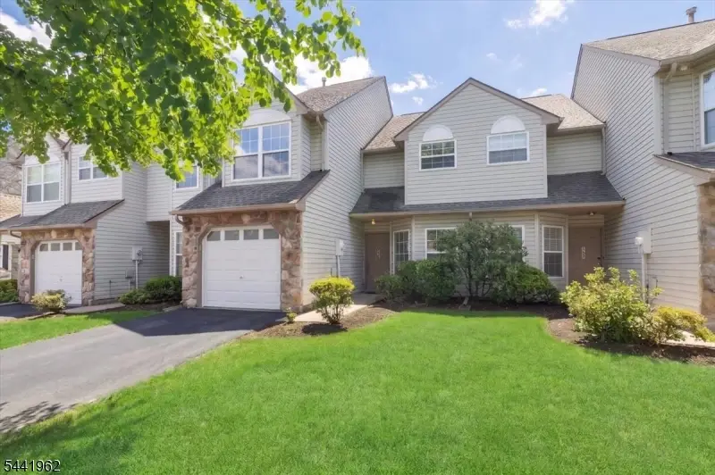 286 Nebula Rd, Piscataway, NJ 08854 - #1