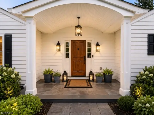 14 Calais Rd, Randolph Twp., NJ 07869