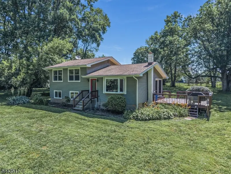 106 Oak Summit Rd, Kingwood, NJ 08825 - #1