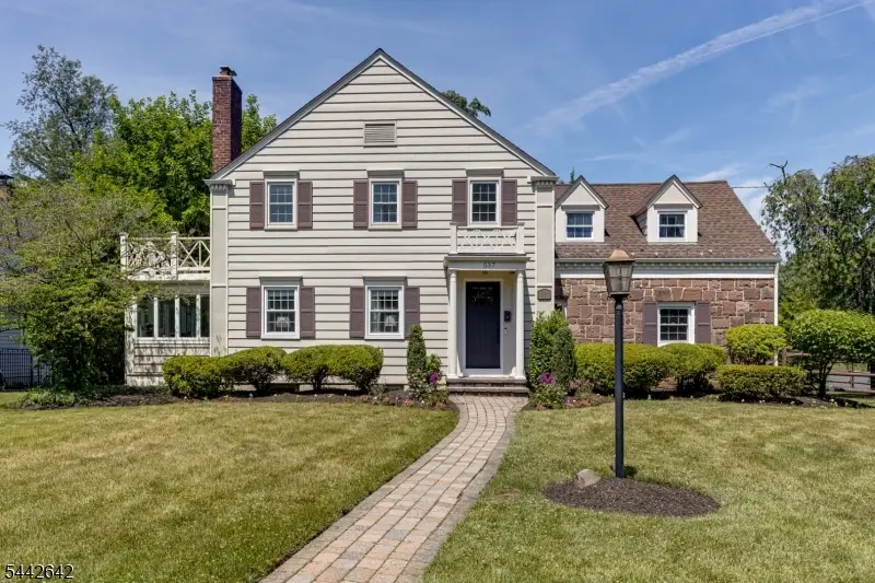 537 Wychwood Rd, Westfield, NJ 07090 - #1