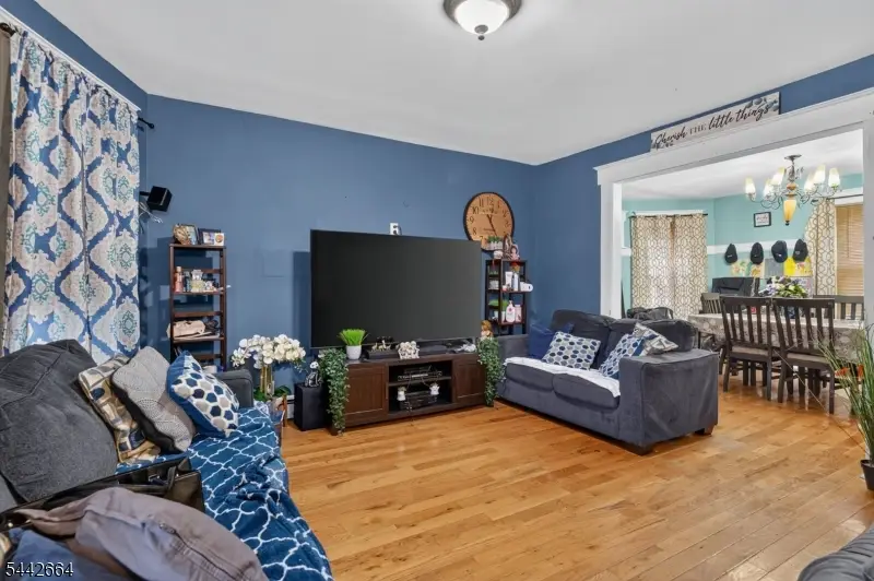 416 Pine St, Roselle, NJ 07203 - #3