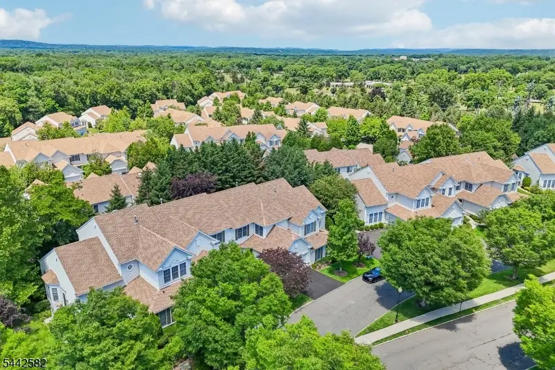 5 Scarlet Oak Ln, Paramus, NJ 07652 - #1