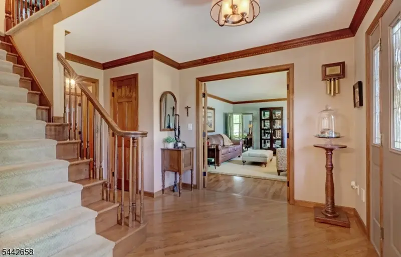 13 Oaklawn Dr, East Hanover, NJ 07936 - #3