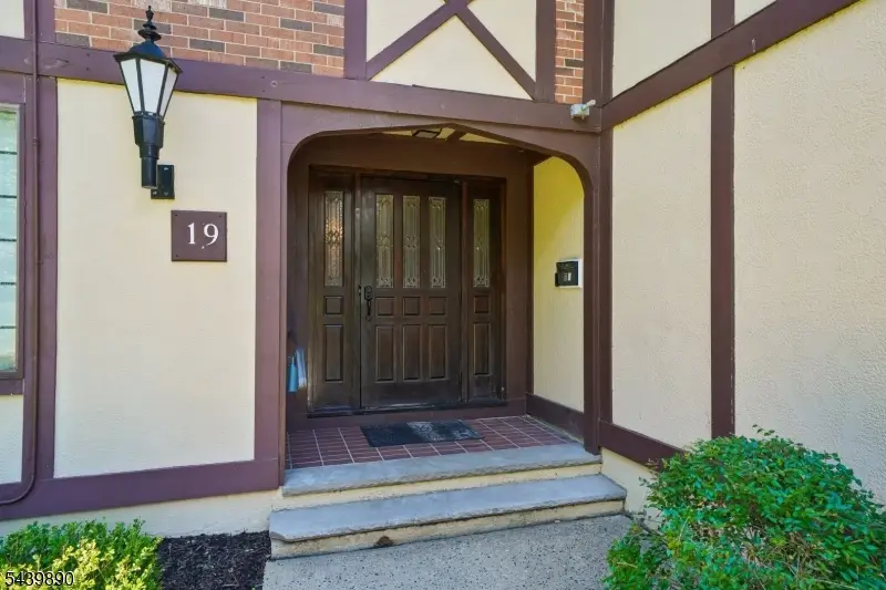 19H Kensington Rd #19H, Chatham, NJ 07928 - #1