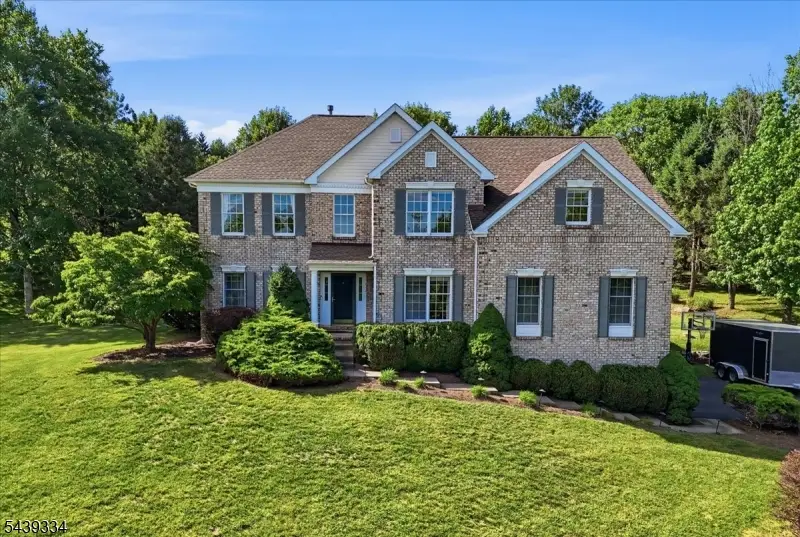 29 Old Schoolhouse Rd, Bethlehem, NJ 08802 - #2