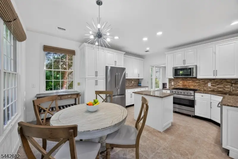 10 Camlet Ct, Roseland, NJ 07068 - #3