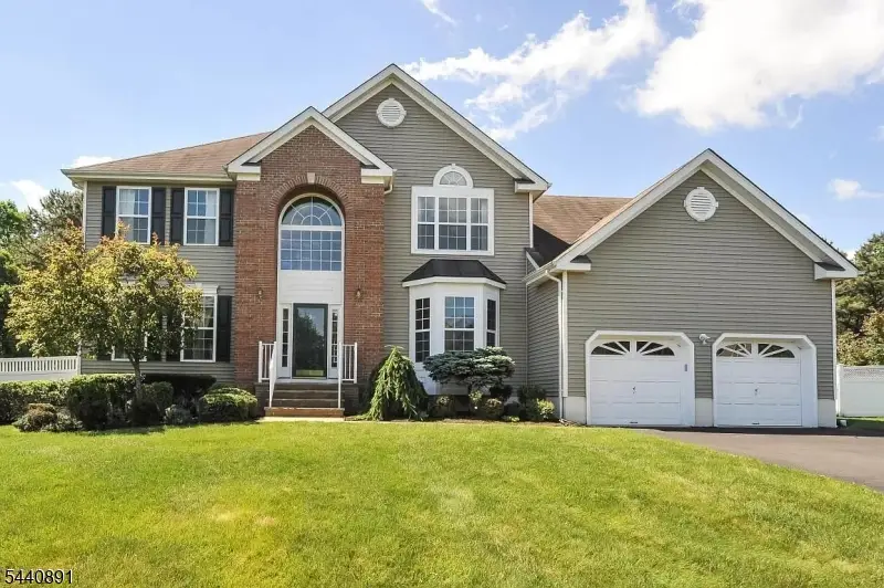 9 Angelina Ct, Monroe, NJ 08831 - #2