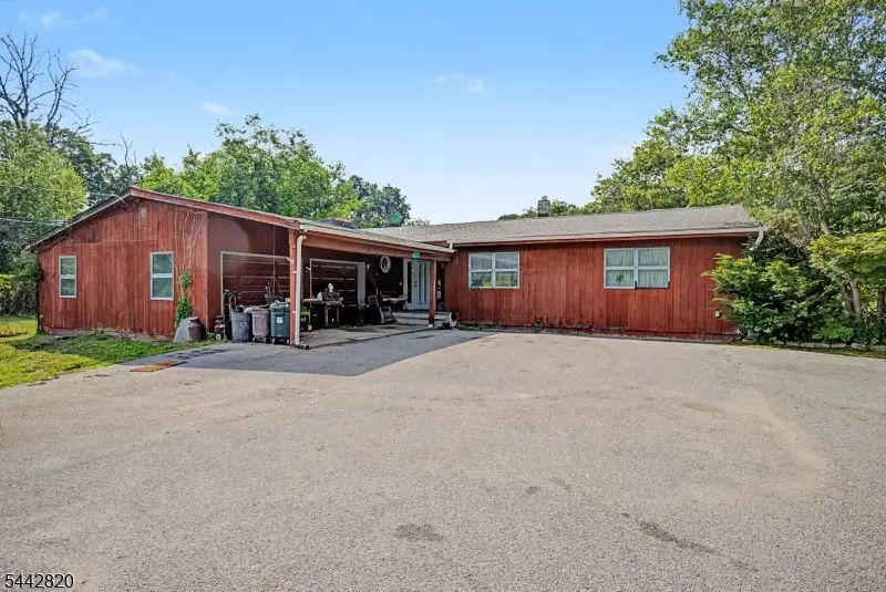 15 Plotts Rd, Hampton, NJ 07860 - #1