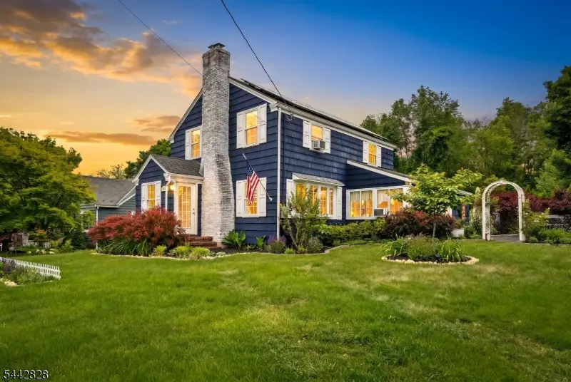 61 Laurel Ave, Kingston, NJ 08528 - #1