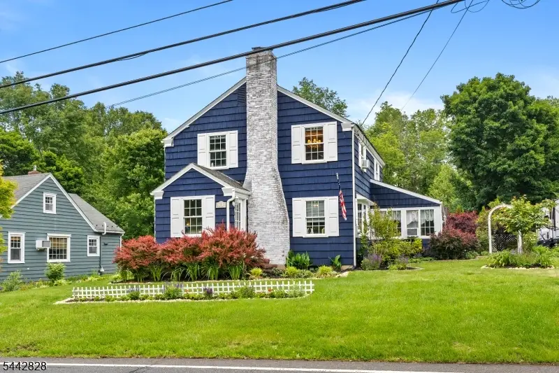 61 Laurel Ave, Kingston, NJ 08528 - #3