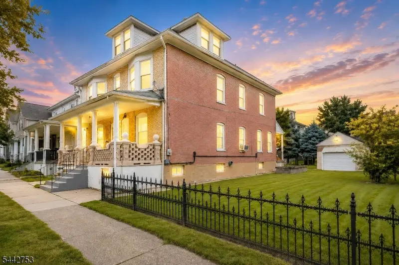 209 Lewis St, Phillipsburg, NJ 08865 - #1