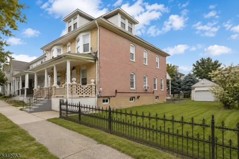 209 Lewis St, Phillipsburg, NJ 08865 - #2