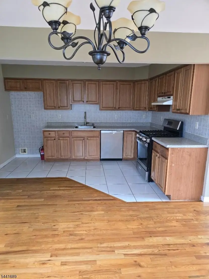 311 S Park St, Elizabethport, NJ 07206 - #2