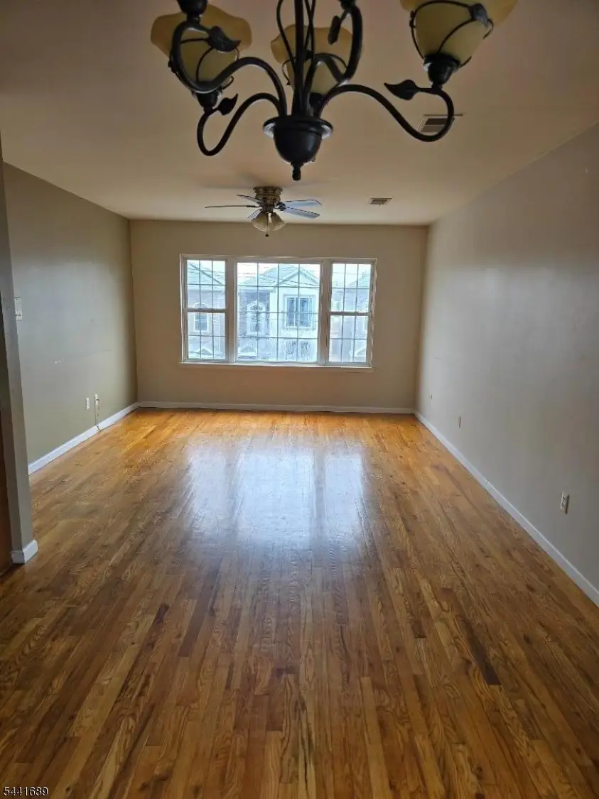 311 S Park St, Elizabethport, NJ 07206 - #3