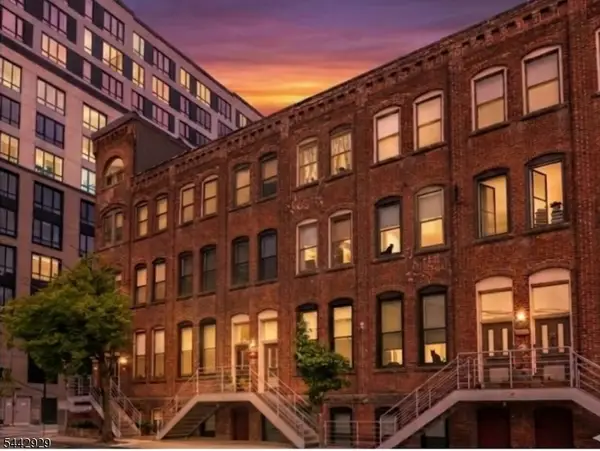 54-60 Mcwhorter St Unit 105 #105, Newark City, NJ 07105