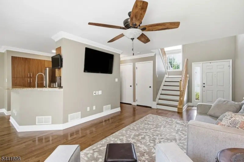 45 Weatherhill Rd, Hamburg, NJ 07419 - #3
