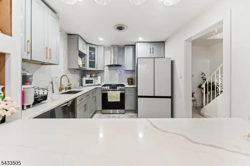 110.5 Clark Pl #.5, Elizabethport, NJ 07206 - #2