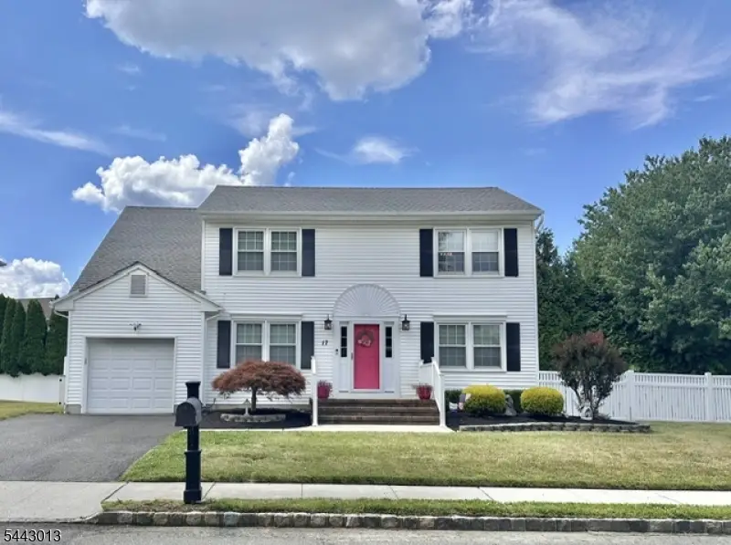 17 Reid Way, Freehold, NJ 07728 - #1