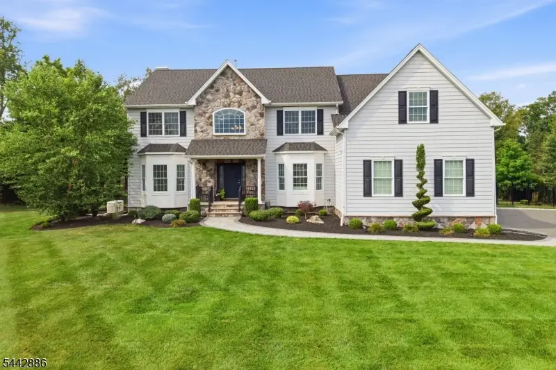 284 Shelburne Pl, Blackwells Mills, NJ 08844 - #1