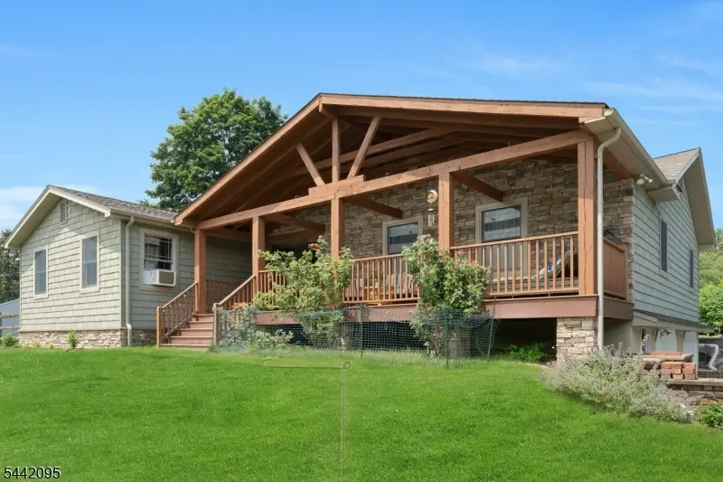 4 Northbrae Dr, Boonton, NJ 07005 - #1